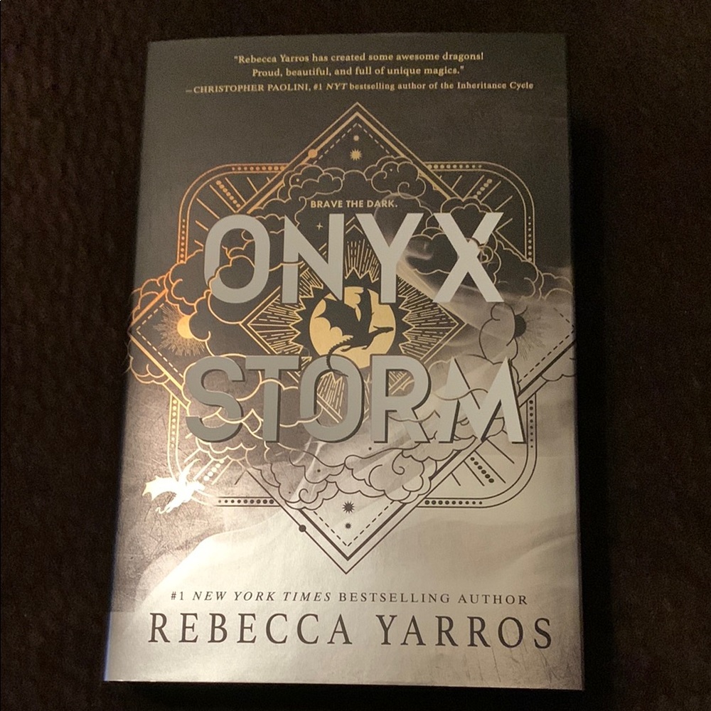 Onyx storm deluxe edition sprayed edges book